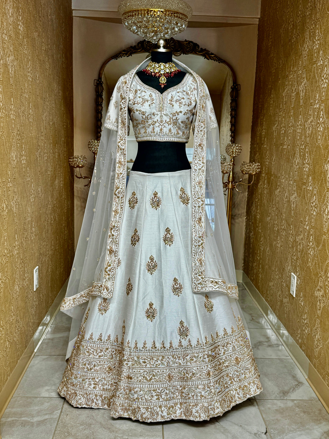 Ariba Lehenga