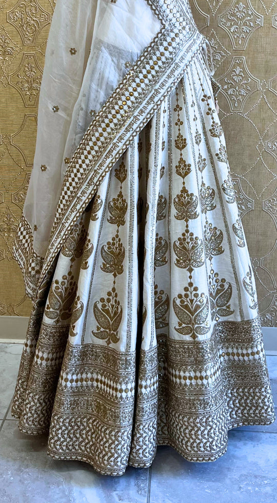 Poonam Lehenga