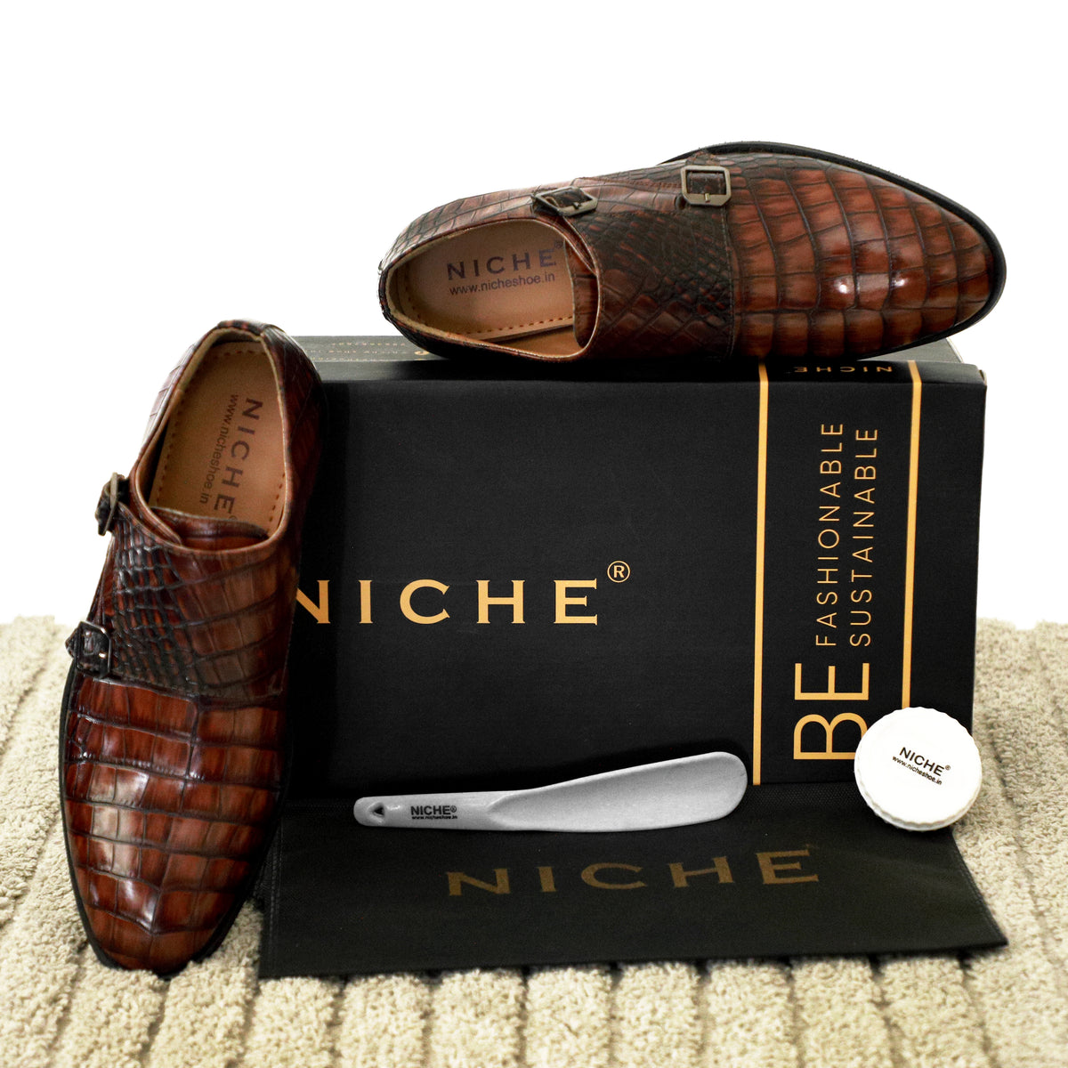 Cherry Fab Croco Double Monk