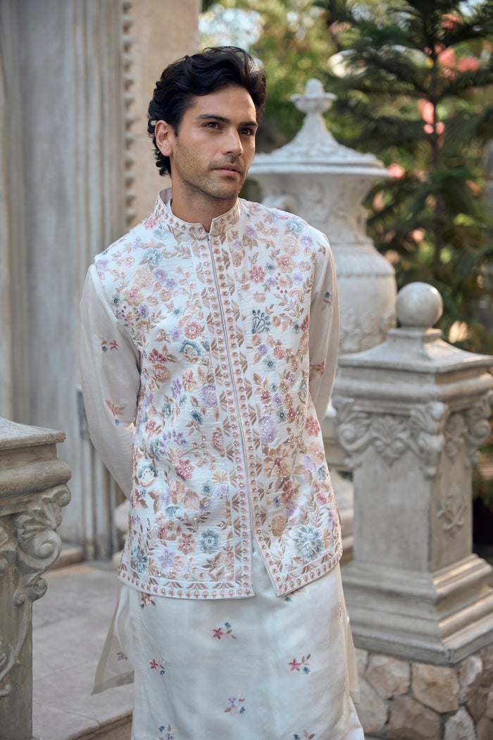 Seema Gujral - Multi-Coloured Bundi Set