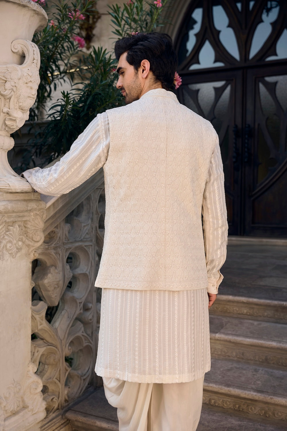 Seema Gujral - Ivory Thread Work Bundi Set