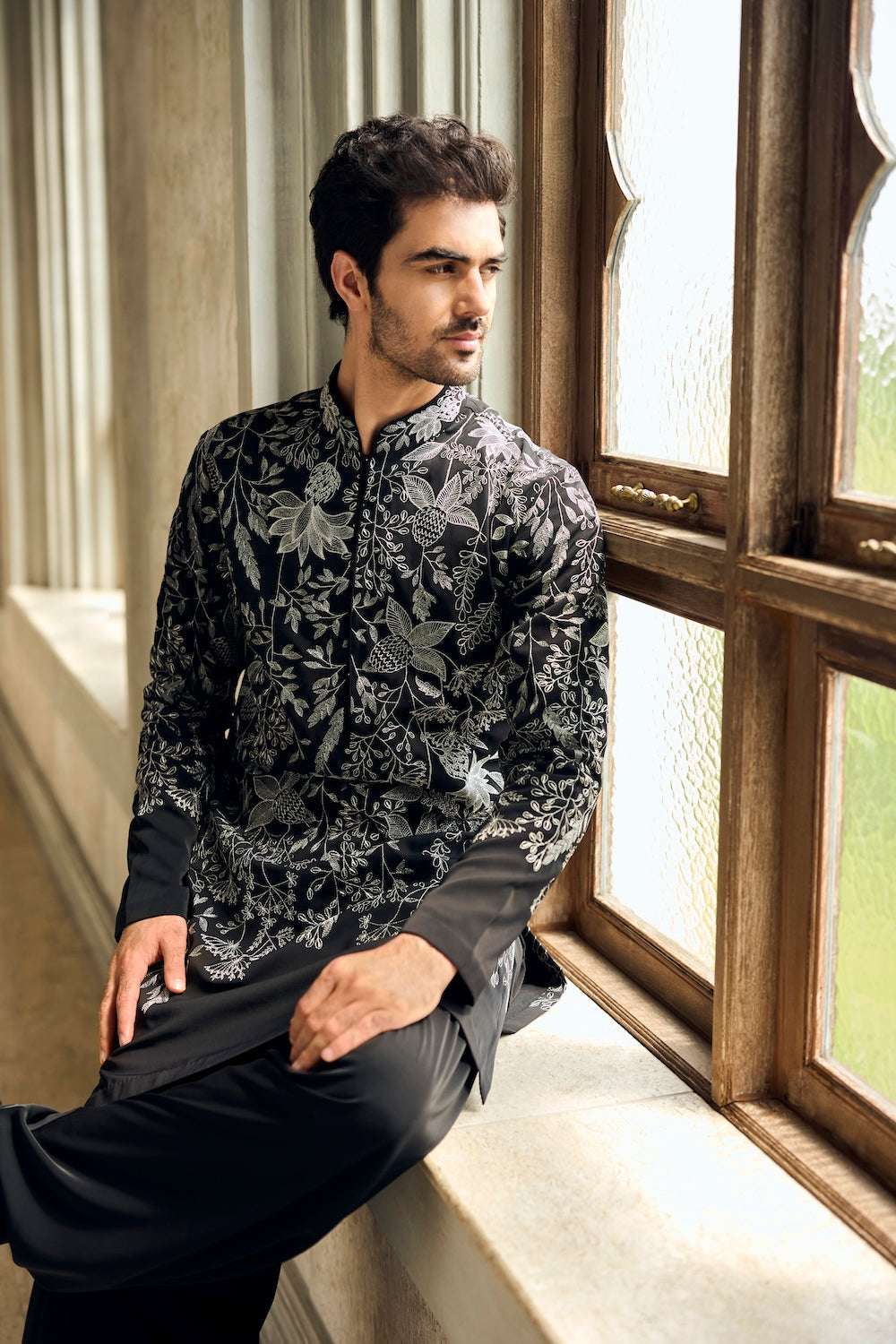 Seema Gujral - Black &amp; Silver Kurta Set