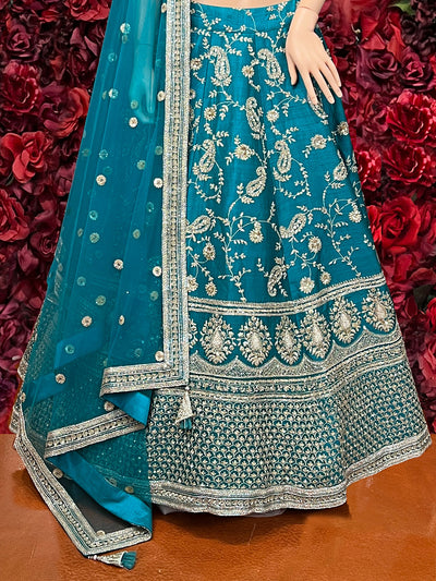Amberly Lehenga