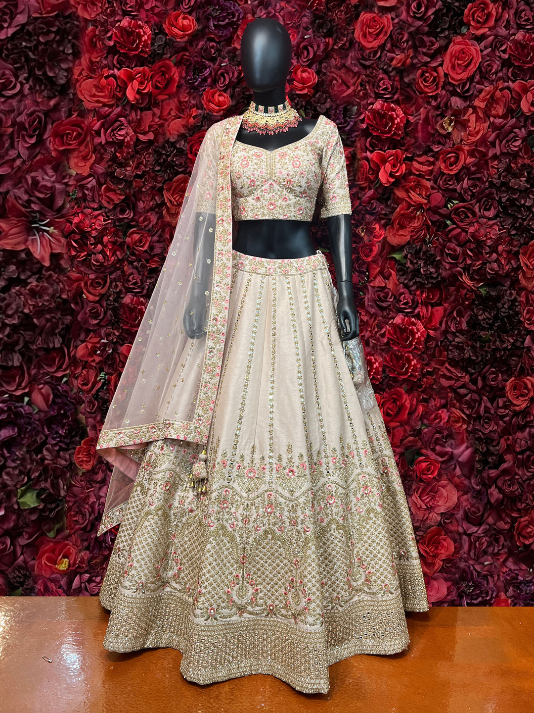 Nourhan Lehenga