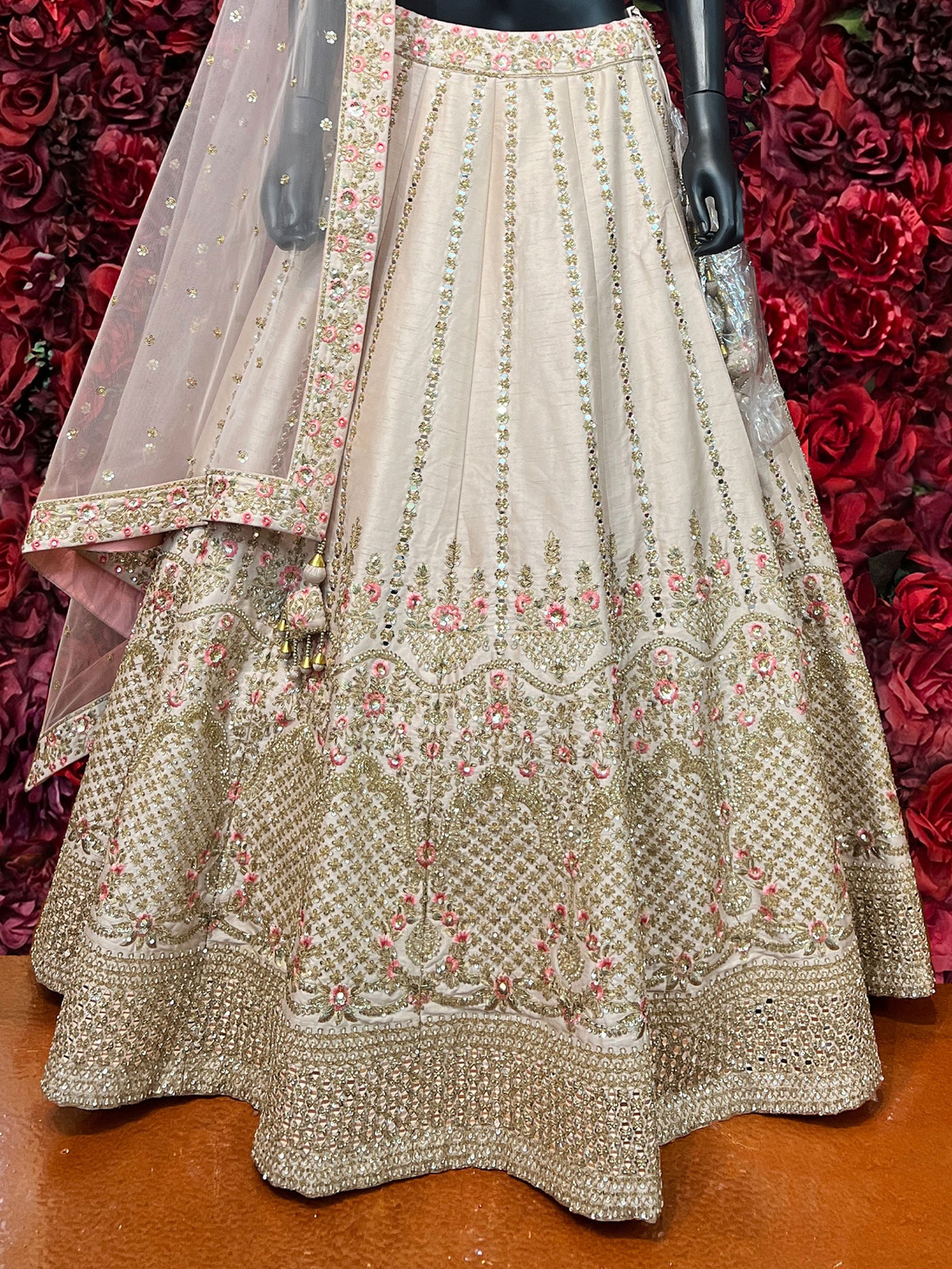 Nourhan Lehenga