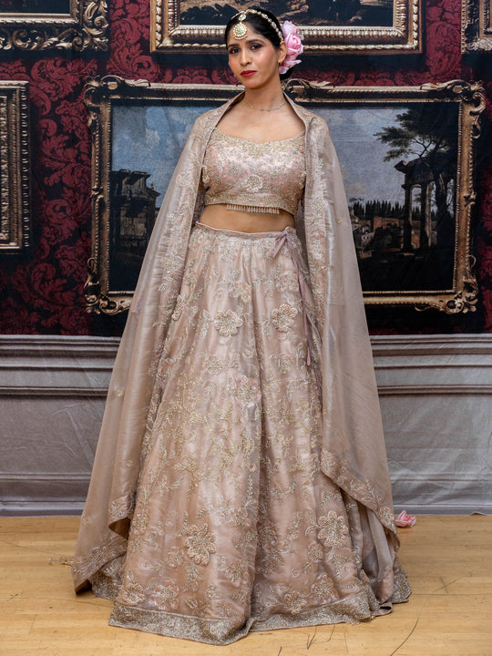 Yashasvi Lehenga
