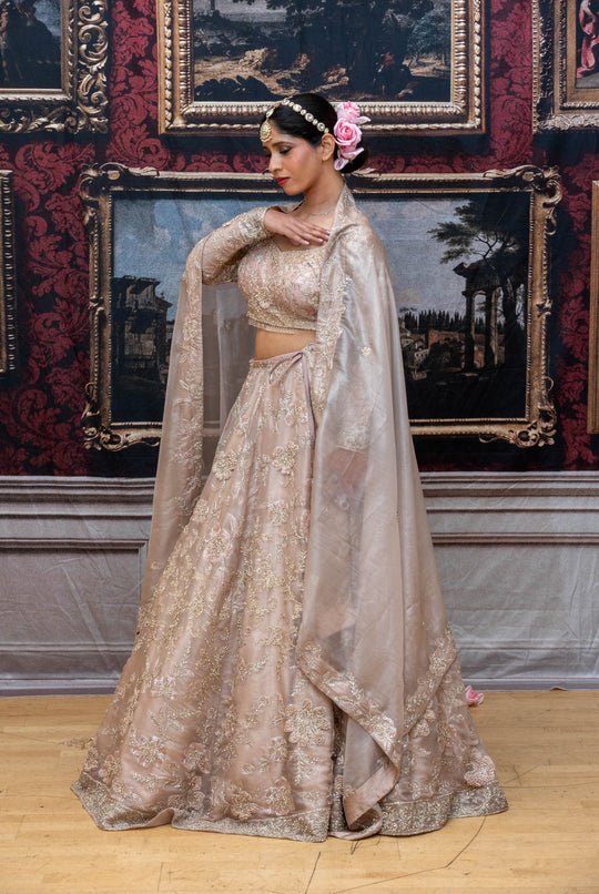 Yashasvi Lehenga