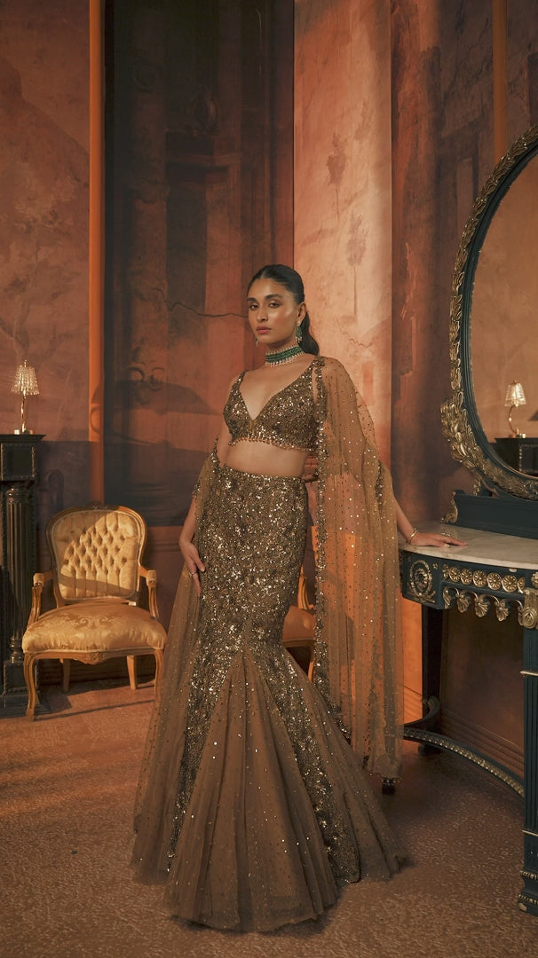 Seema Gujral - Antique Gold Fit &amp; Flare Skirt Set