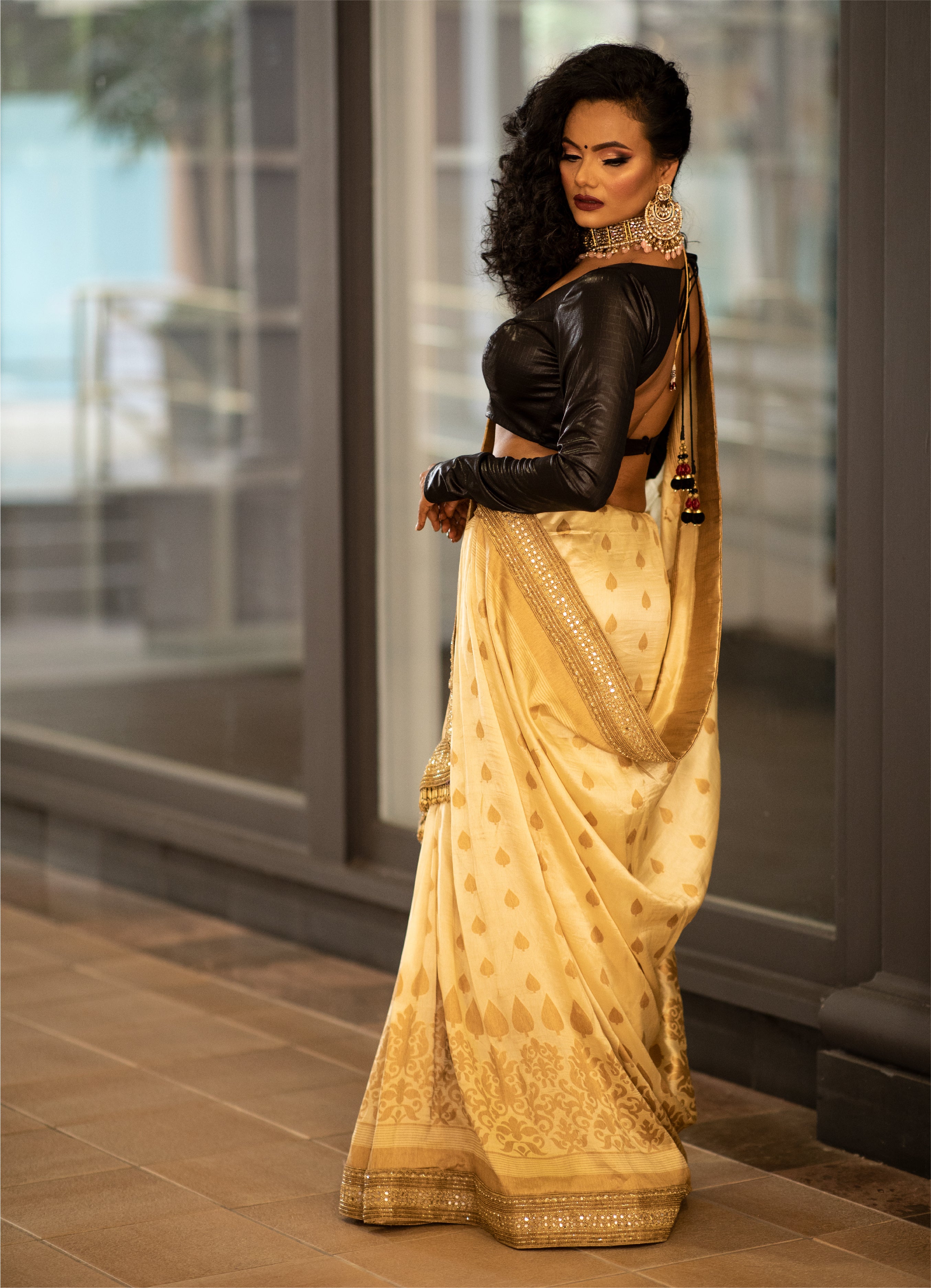 Golden Padding Pre Drape Ready To Wear Saree – Fabvilla