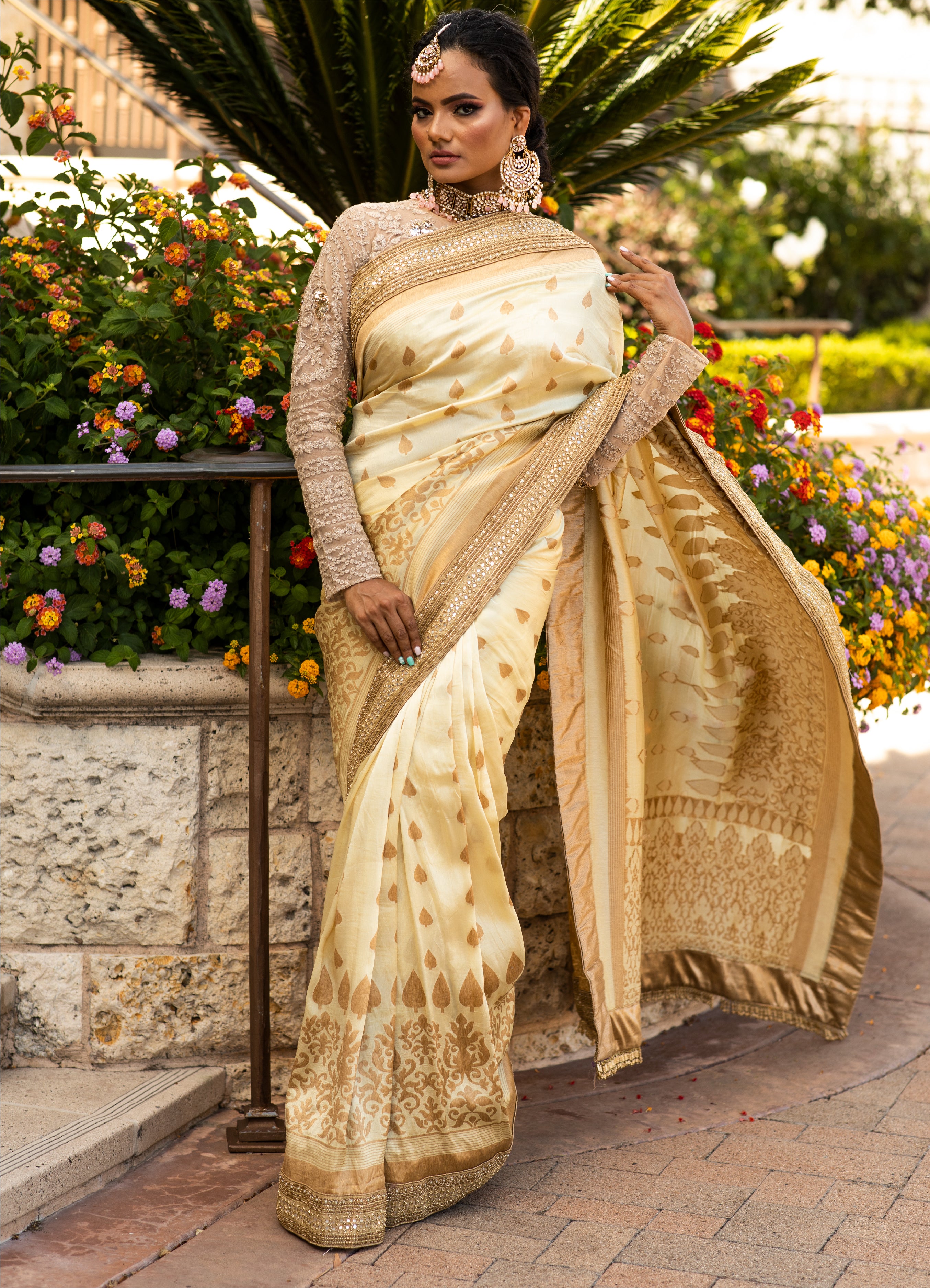 Buy Beatitude Cream-Coloured Gold Toned Ethnic Motifs Zari Kanjeevaram Saree  with Unstitched Blouse online