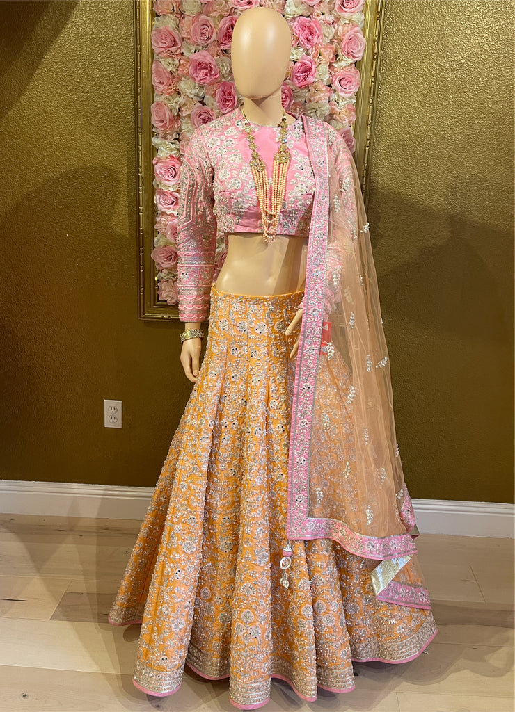Sabyasachi Bride Re-Created 'Jodhaa-Akbar' Look With Her Unique  Yellow-Coloured Lehenga