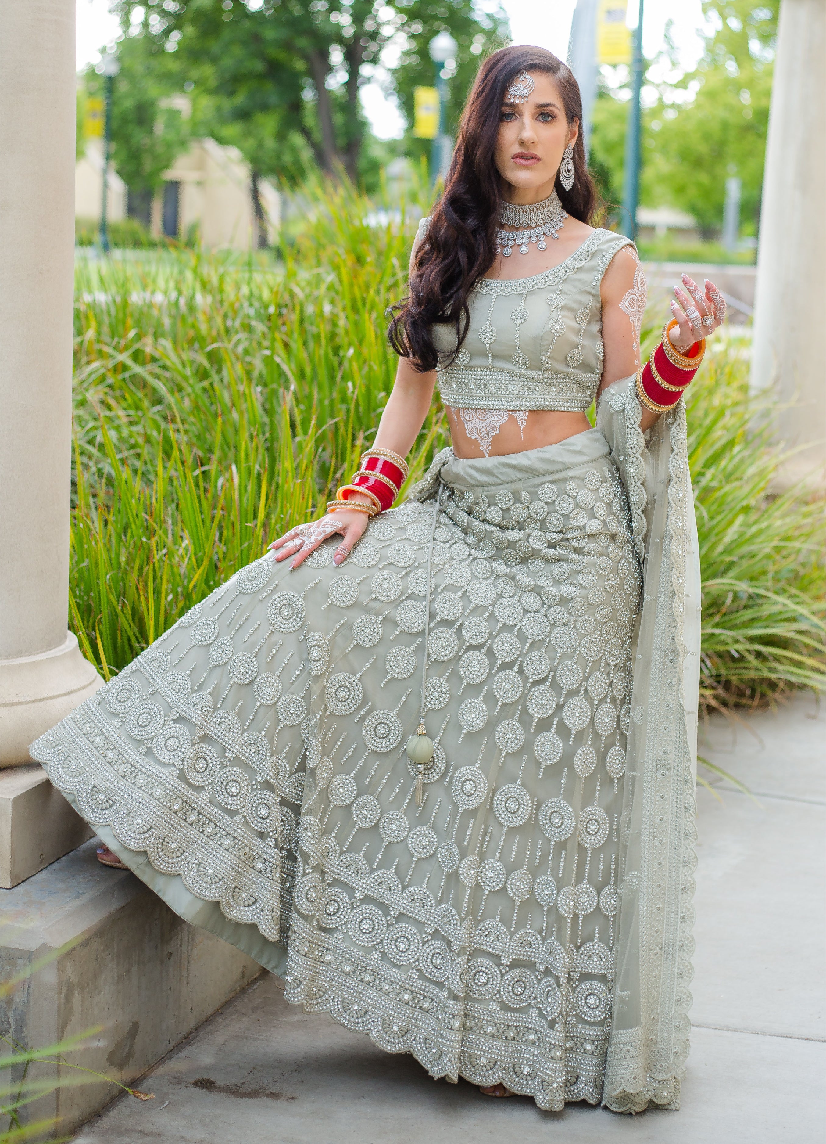Top 20 Designer Lehenga Cholis just below Rs. 1000 - LooksGud.com | Indian  outfits, Indian attire, Indian fashion