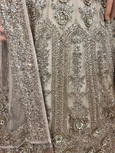 Triveni Lehenga