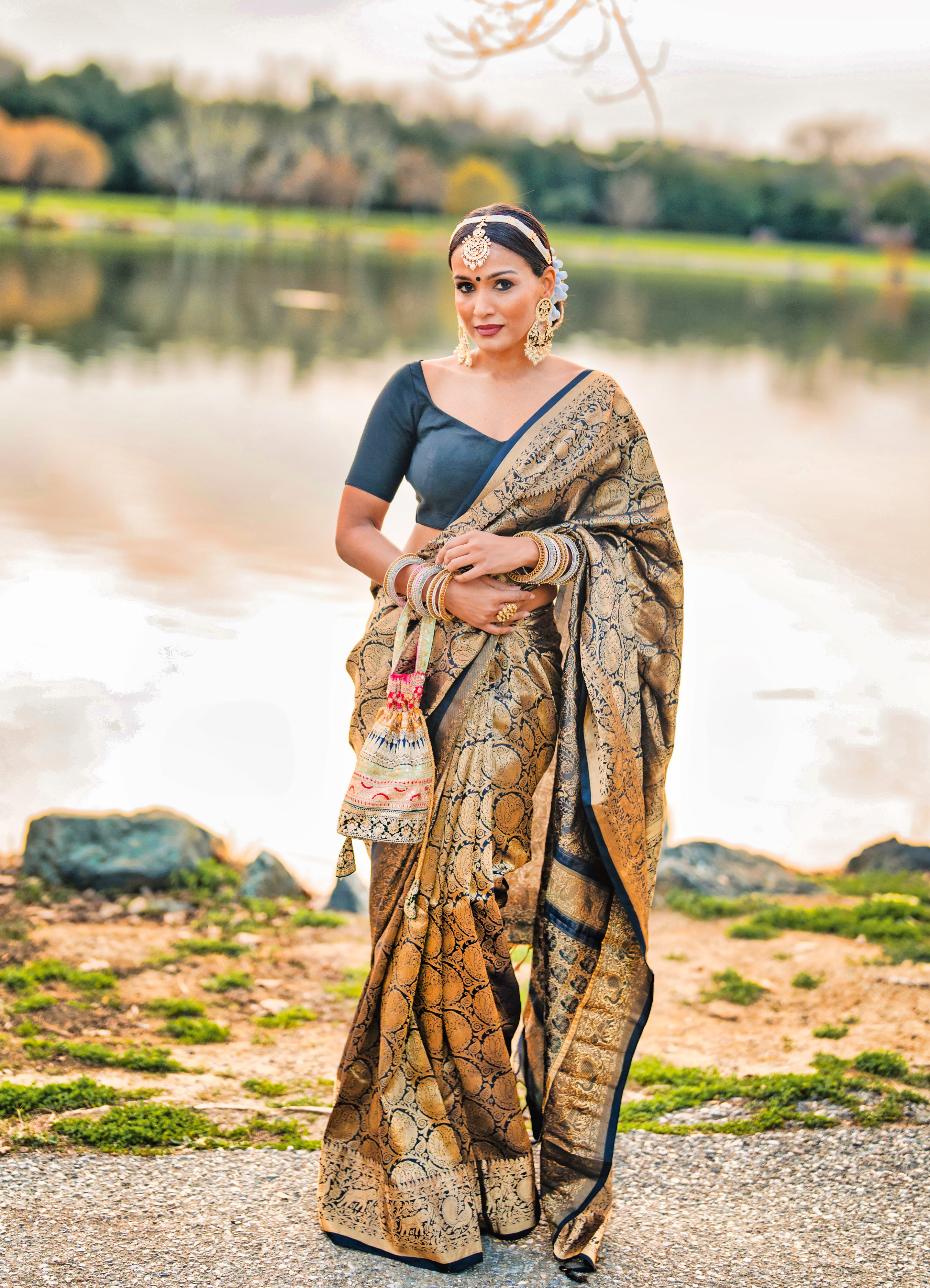 Traditional Saree Poses • Anaya Designer Studio | Sarees, Gowns And Lehenga  Choli